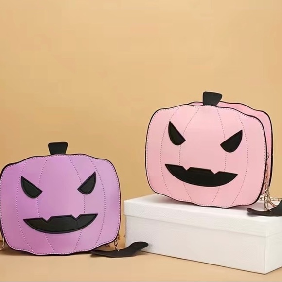 💕Pink Pumpkin Crossbody - Picture 2 of 3